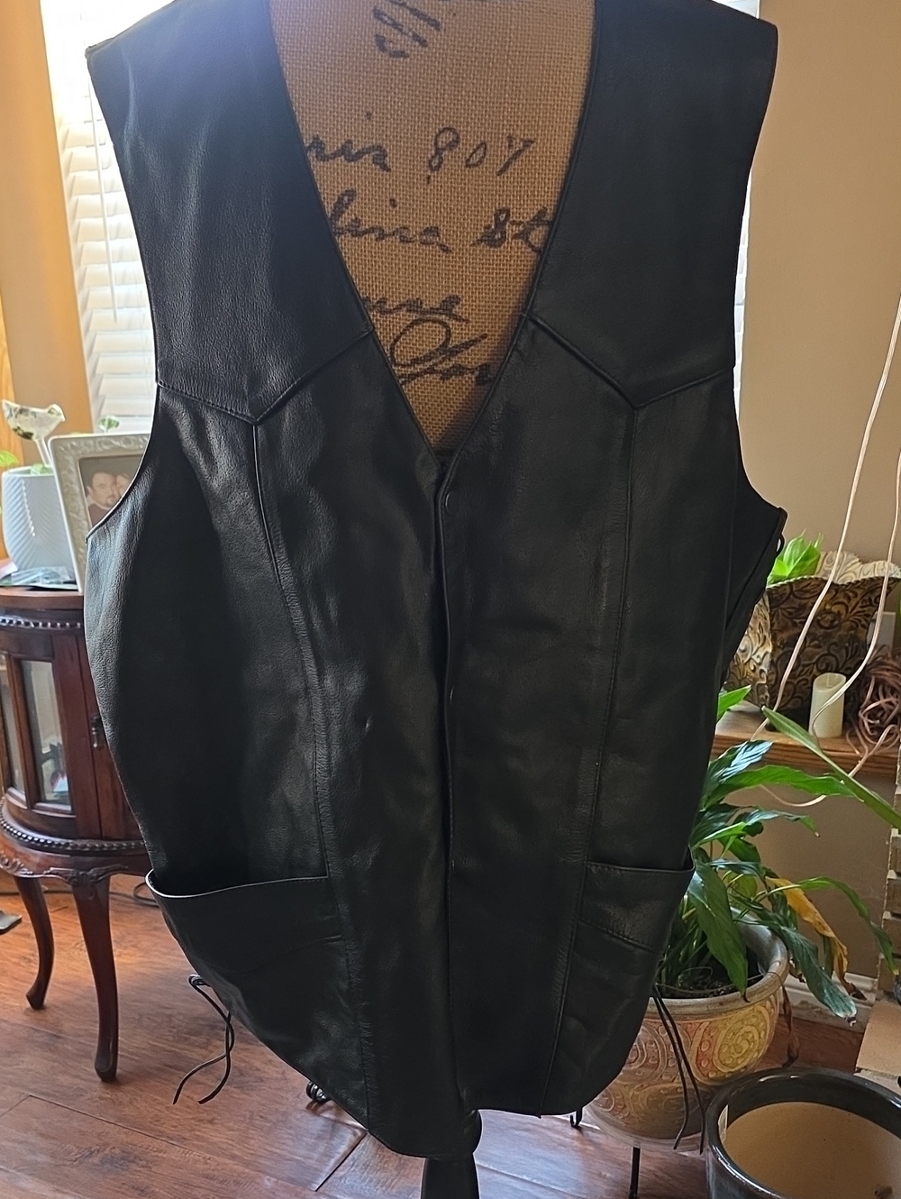 UNIK Black and Yellow Leather Apparel Label Leather Motorcycle Vest Like New